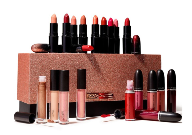 MAC STARRING YOU 2019 Christmas Holiday Collection Chic moeY